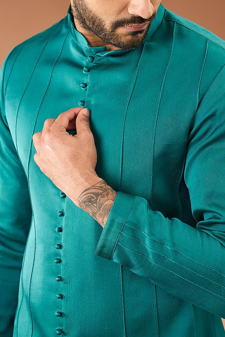 Rama Green Modal Silk Pintuck Kurta Set by RNG Safawala Men at Pernia's Pop Up Shop