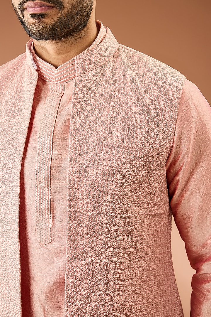 Peach Georgette Thread Embroidered Open-Indowestern Set by RNG Safawala Men at Pernia's Pop Up Shop