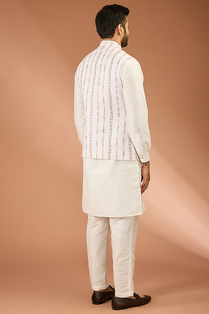 Off-White Raw Silk Sequins & Thread Embroidered Bundi Jacket Set by RNG Safawala Men at Pernia's Pop Up Shop