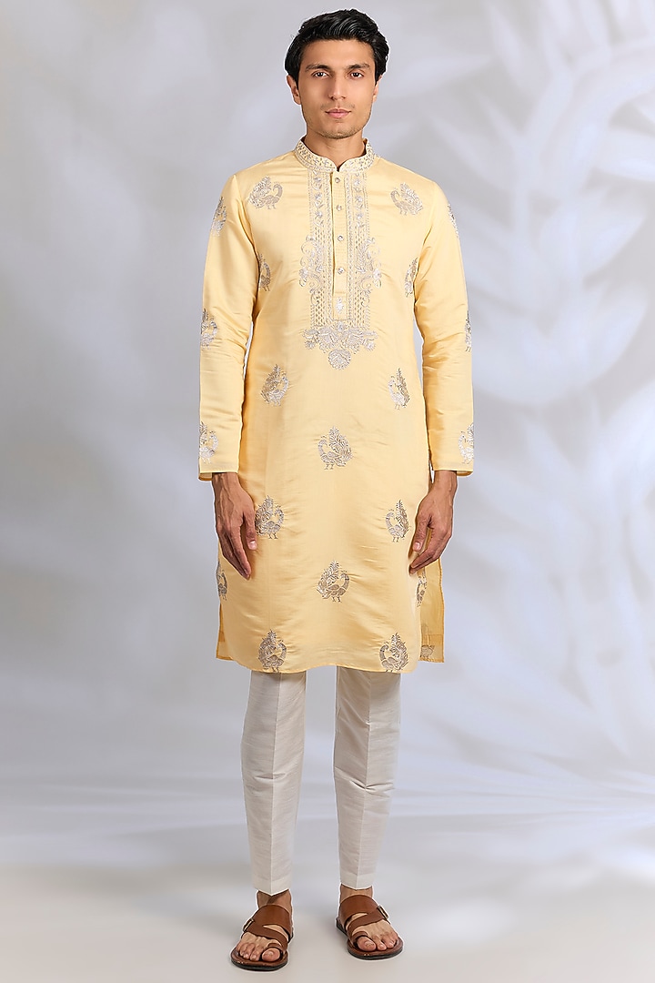 Yellow Crepe Silk Resham Embroidered Kurta Set by RNG Safawala Men at Pernia's Pop Up Shop