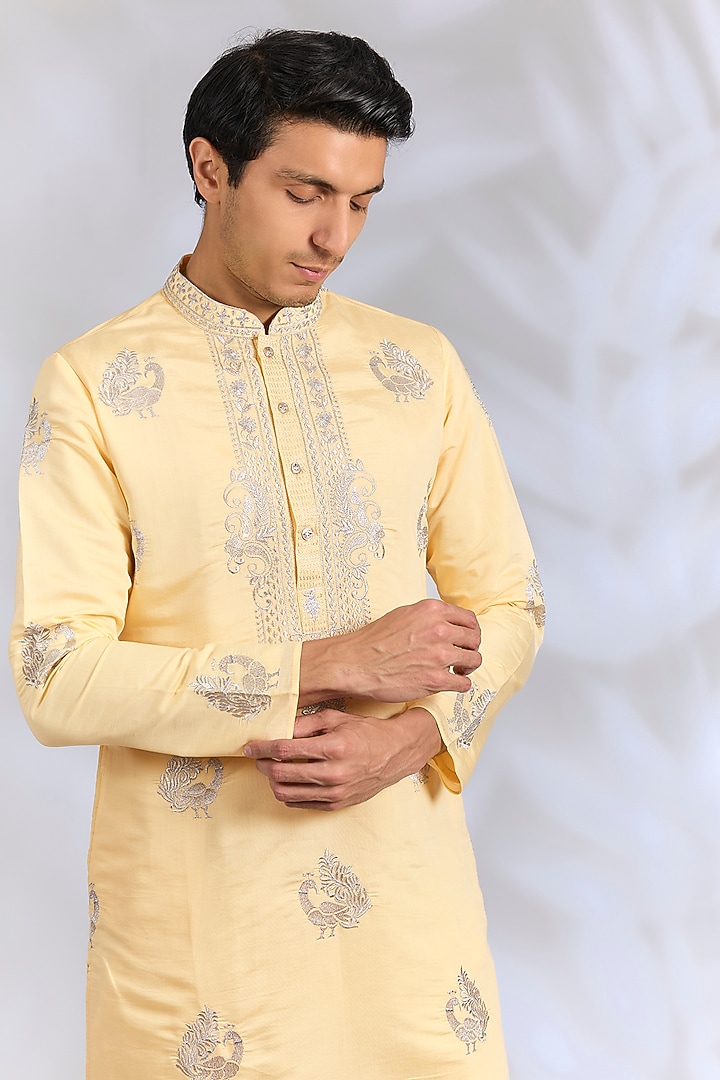 Yellow Crepe Silk Resham Embroidered Kurta Set by RNG Safawala Men at Pernia's Pop Up Shop