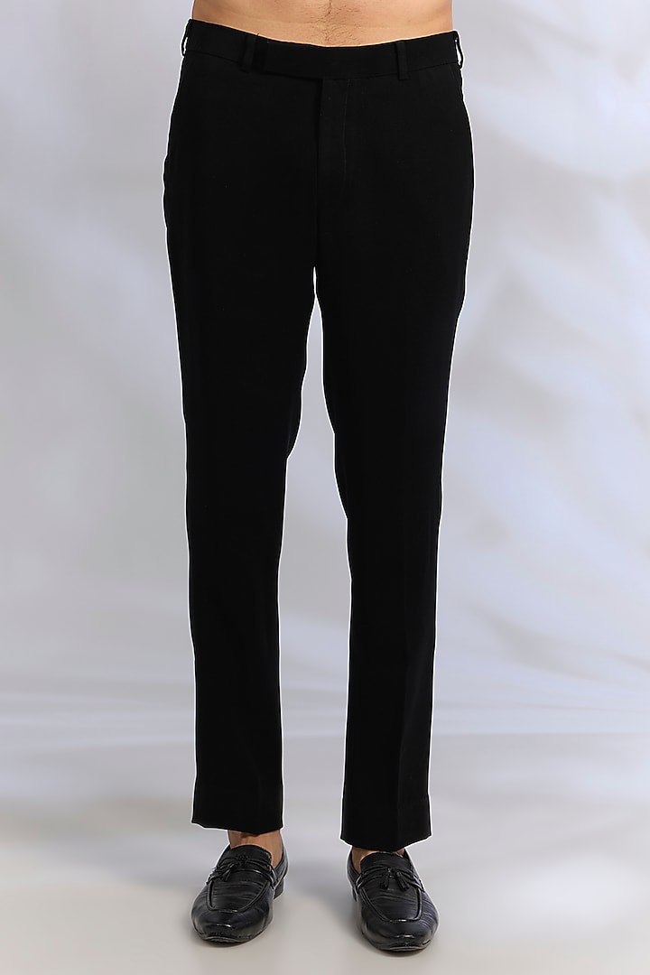 Black French Terry Resham Embroidered Achkan Set by RNG Safawala Men at Pernia's Pop Up Shop