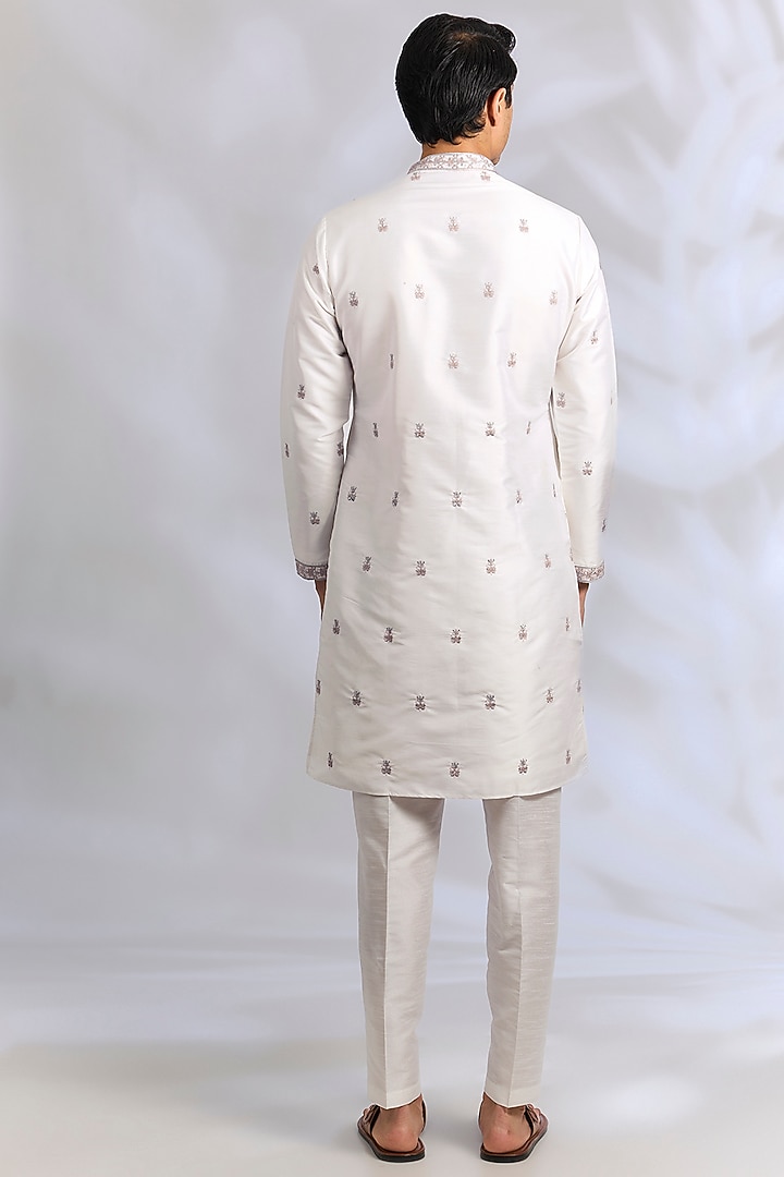Off-White Cotton Silk Sequins Embroidered Kurta Set by RNG Safawala Men at Pernia's Pop Up Shop