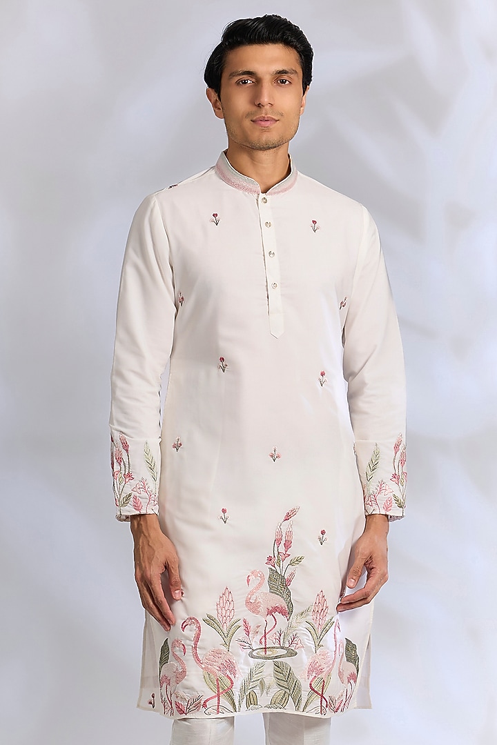 Off-White Crepe Silk Resham Embroidered Kurta Set by RNG Safawala Men at Pernia's Pop Up Shop