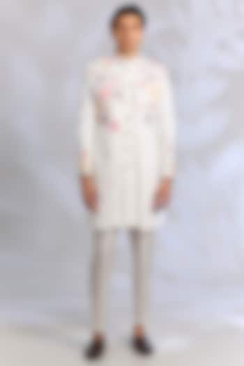 Off-White French Terry Cutdana Embroidered Wedding Indowestern Set by RNG Safawala Men at Pernia's Pop Up Shop