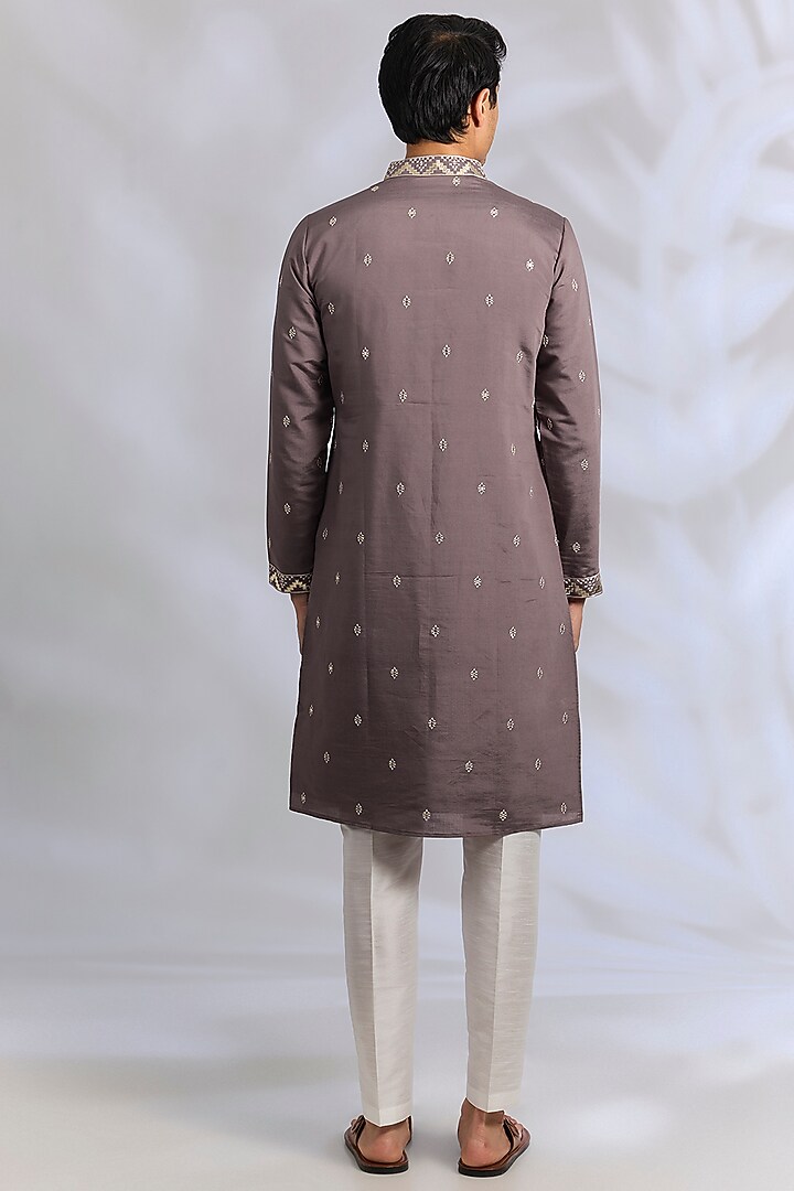 Purple Crepe Silk Resham Embroidered Kurta Set by RNG Safawala Men at Pernia's Pop Up Shop