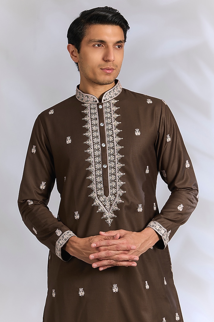 Brown Cotton Silk Sequins Embroidered Kurta Set by RNG Safawala Men at Pernia's Pop Up Shop