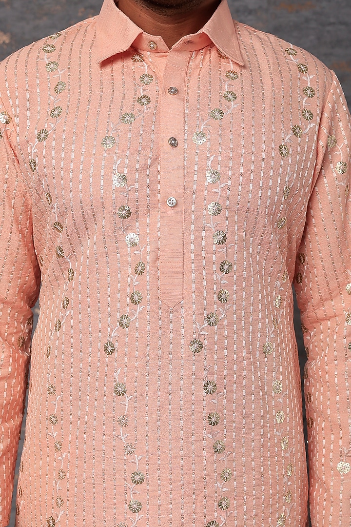Pink Cotton Linen Sequin Embroidered Kurta Set by RNG Safawala Men at Pernia's Pop Up Shop