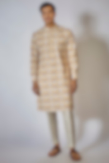 Off-White Cotton Silk Printed Kurta Set by RNG Safawala Men at Pernia's Pop Up Shop
