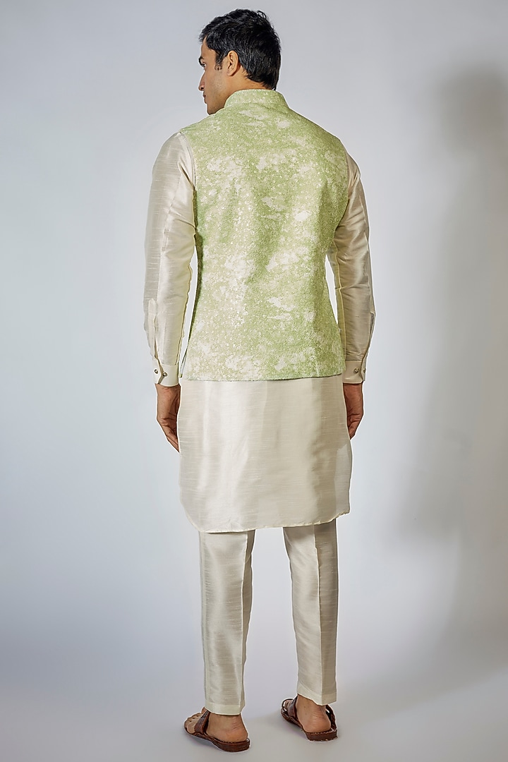 Pista Green Raw Silk Sequins Embroidered Bundi Jacket Set by RNG Safawala Men at Pernia's Pop Up Shop