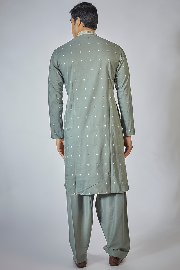 Grey Georgette Thread Embroidered Kurta Set by RNG Safawala Men at Pernia's Pop Up Shop