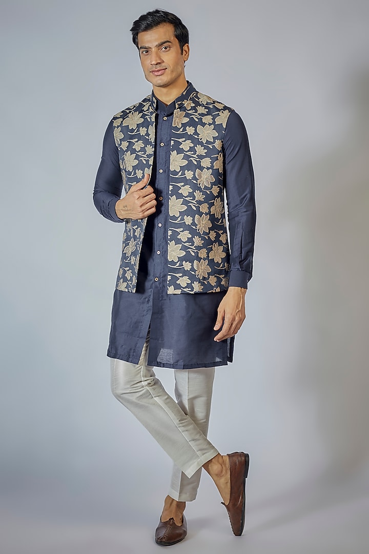 Royal Blue Raw Silk Embroidered Bundi Jacket Set by RNG Safawala Men