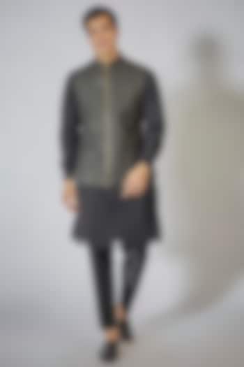 Black Poly Viscose Embroidered Bundi Jacket Set by RNG Safawala Men