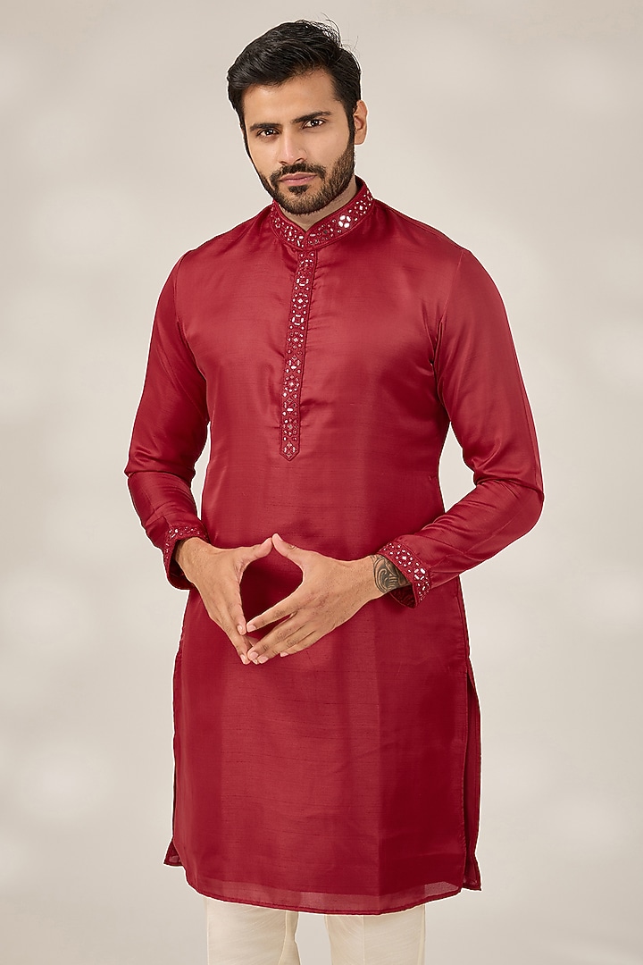 Cherry Red Slub Silk Mirror Embroidered Kurta Set by RNG Safawala Men at Pernia's Pop Up Shop