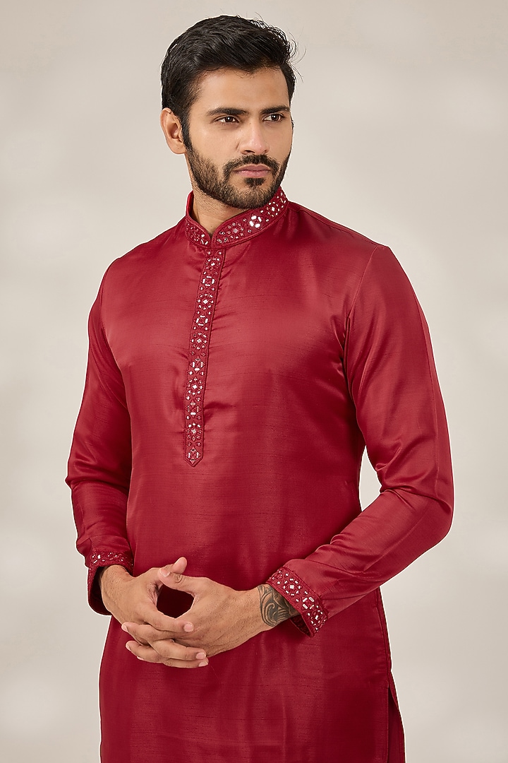 Cherry Red Slub Silk Mirror Embroidered Kurta Set by RNG Safawala Men at Pernia's Pop Up Shop