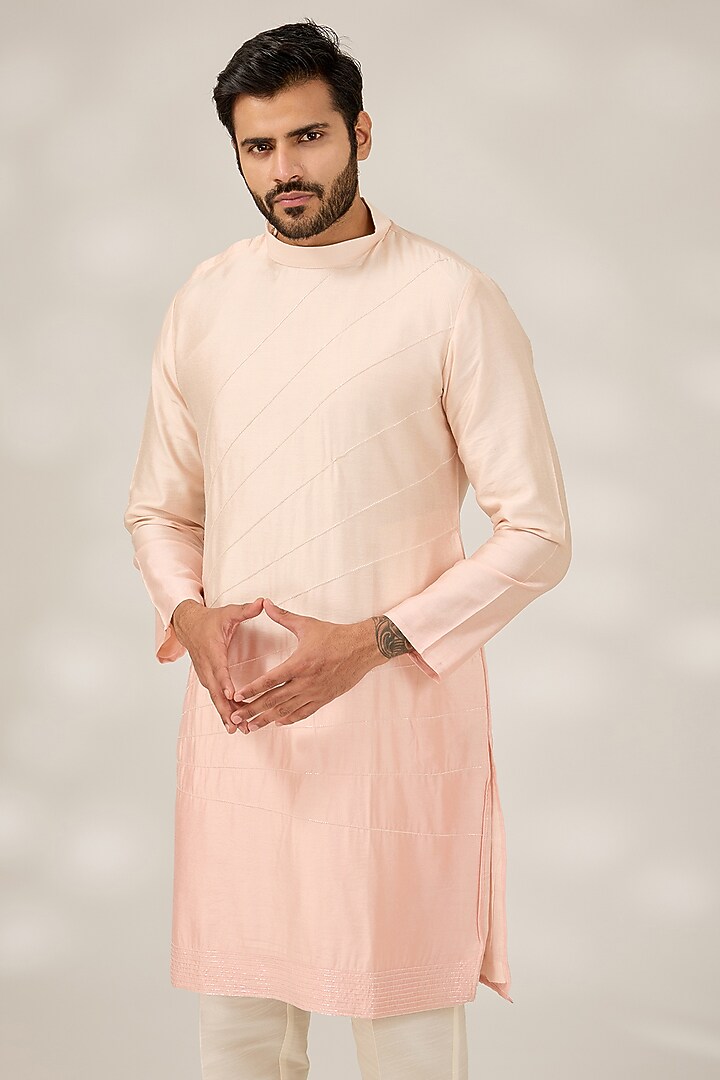 Peach Ombre Cotton Silk Cutdana Embroidered Kurta Set by RNG Safawala Men at Pernia's Pop Up Shop