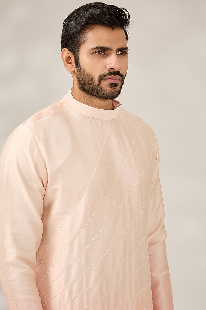 Peach Ombre Cotton Silk Cutdana Embroidered Kurta Set by RNG Safawala Men at Pernia's Pop Up Shop