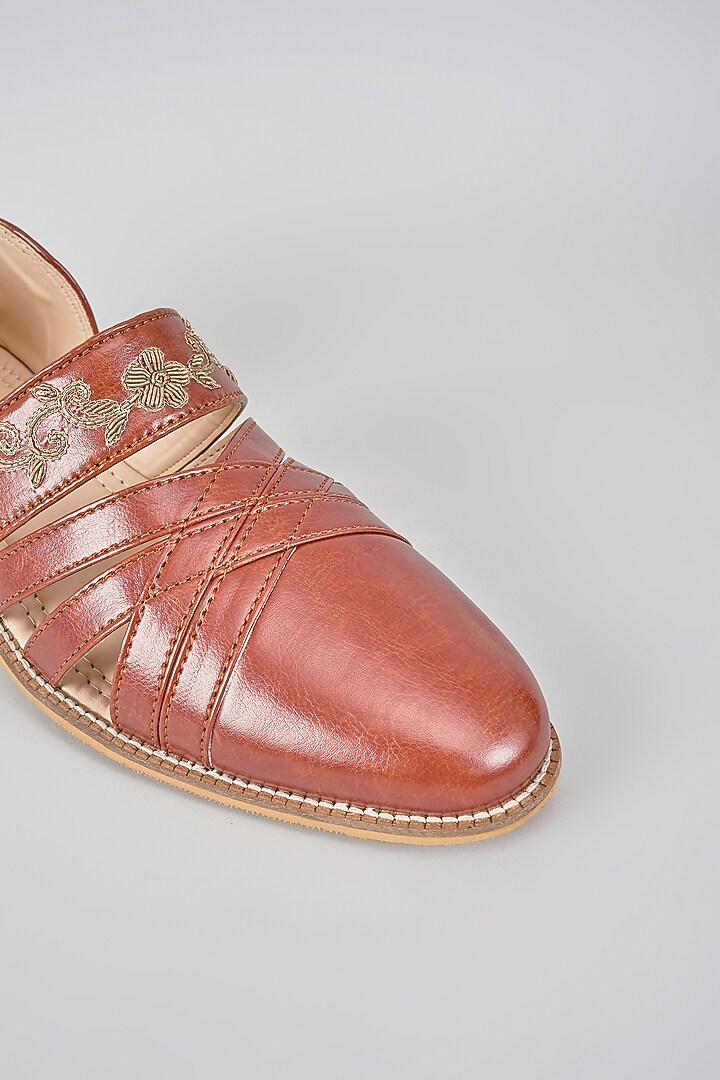 Tan Brown Artificial Leather Zari Embroidered Juttis by RNG Safawala Men at Pernia's Pop Up Shop