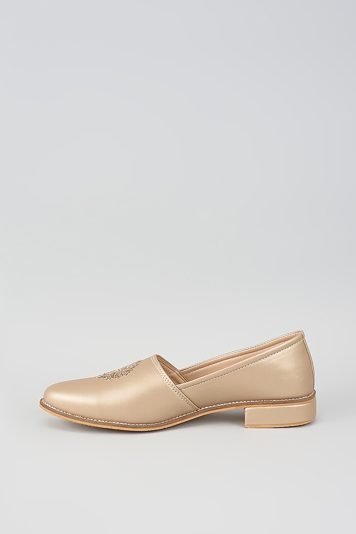 Muted Golden Artificial Leather Zari Embroidered Juttis by RNG Safawala Men at Pernia's Pop Up Shop
