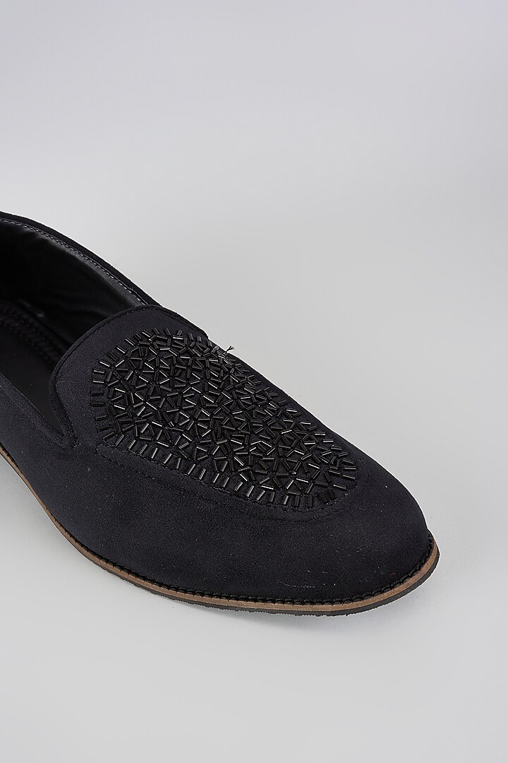 Black Suede Velvet Cutdana & Bead Embroidered Juttis by RNG Safawala Men at Pernia's Pop Up Shop
