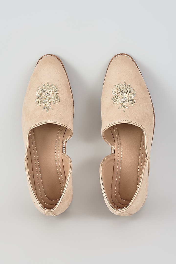 Blush Pink Suede Velvet Zari Embroidered Juttis by RNG Safawala Men at Pernia's Pop Up Shop