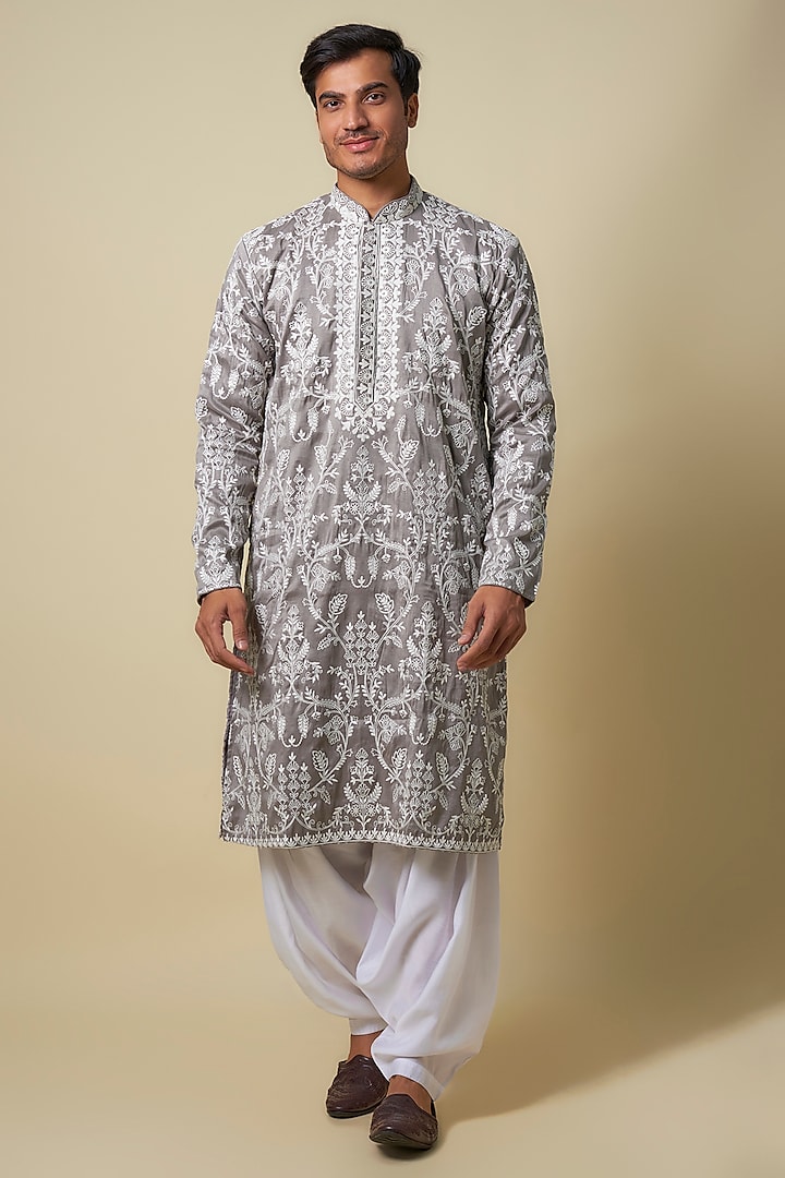 Grey Muslin Silk Dori Embroidered Kurta Set by RNG Safawala Men at Pernia's Pop Up Shop