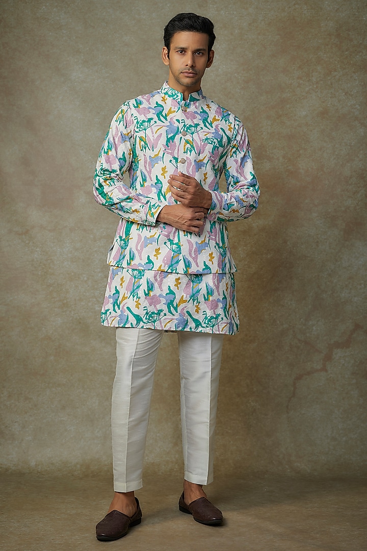 Off-White Cotton Silk Printed Bundi Jacket Set by RNG Safawala Men at Pernia's Pop Up Shop