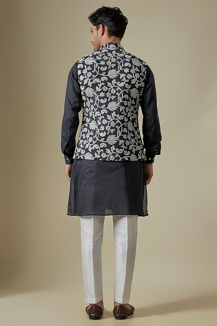 Royal Blue Raw Silk Dori Embroidered Bundi Jacket Set by RNG Safawala Men at Pernia's Pop Up Shop