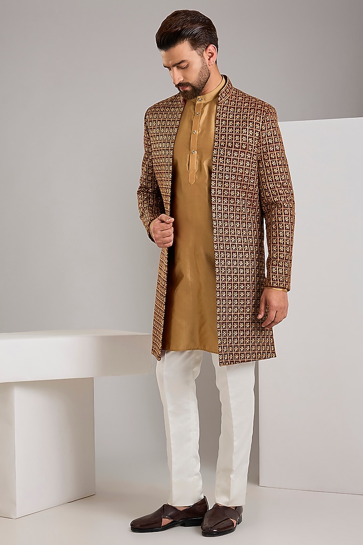 Maroon Raw Silk Thread Embroidered Indowestern Set by RNG Safawala Men at Pernia's Pop Up Shop