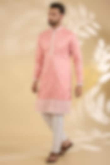 Peach Crepe Silk Resham Embroidered Kurta Set by RNG Safawala Men at Pernia's Pop Up Shop