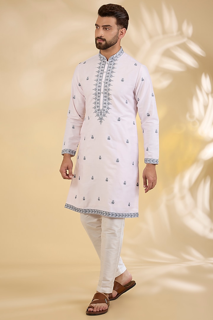 Pink Cotton Silk Thread Embroidered Kurta Set by RNG Safawala Men at Pernia's Pop Up Shop