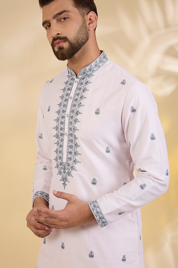 Pink Cotton Silk Thread Embroidered Kurta Set by RNG Safawala Men at Pernia's Pop Up Shop