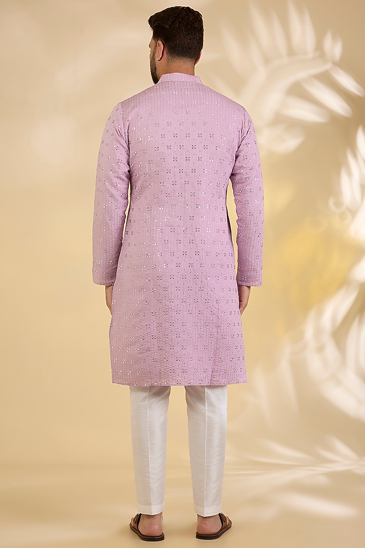 Purple Silk Resham Embroidered Kurta Set by RNG Safawala Men at Pernia's Pop Up Shop