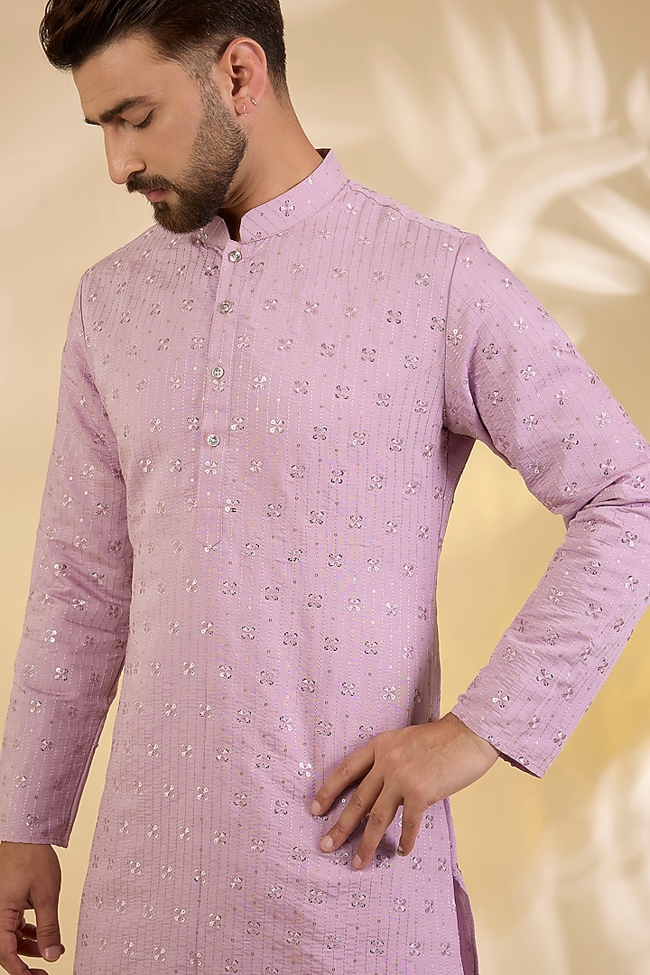 Purple Silk Resham Embroidered Kurta Set by RNG Safawala Men at Pernia's Pop Up Shop