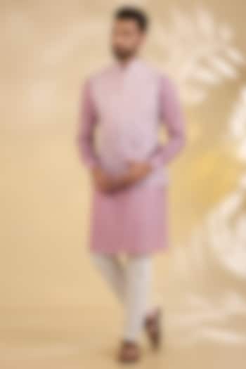 Pink Raw Silk Zari Embroidered Ombre Bundi Jacket Set by RNG Safawala Men at Pernia's Pop Up Shop