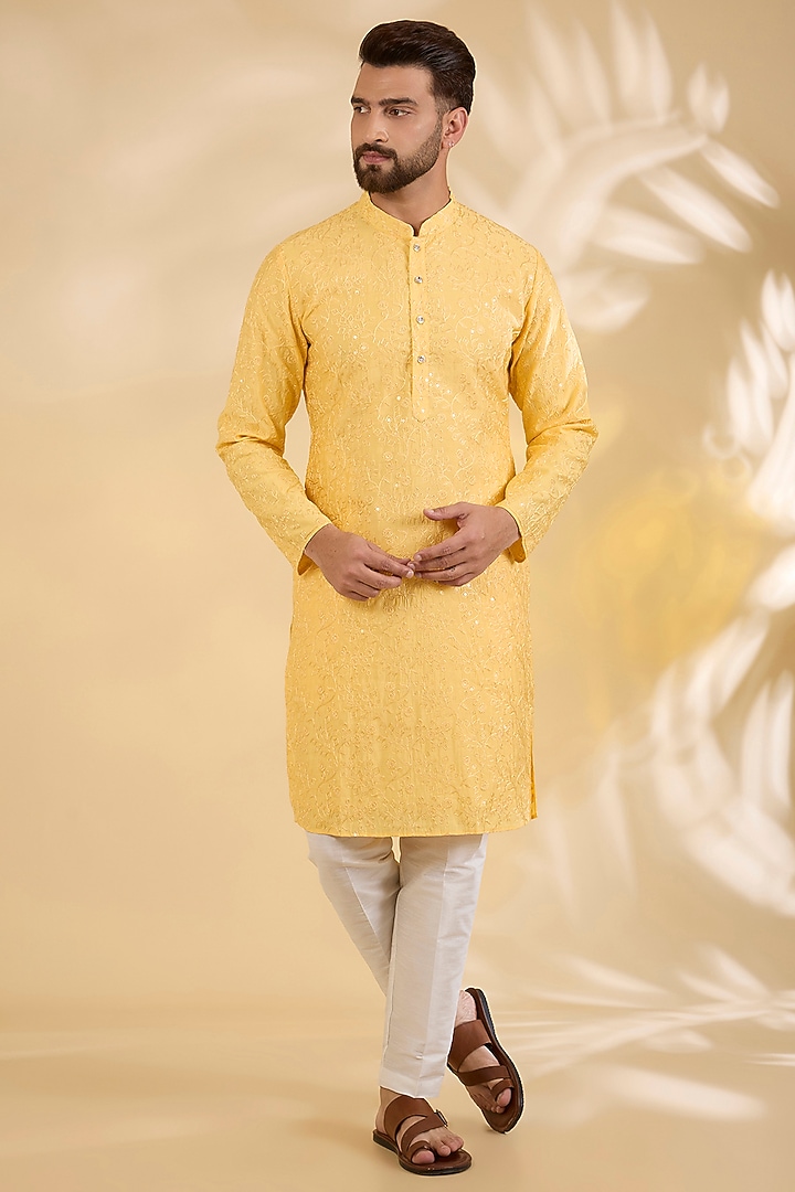 Yellow Cotton Silk Chikankari Embroidered Kurta Set by RNG Safawala Men at Pernia's Pop Up Shop