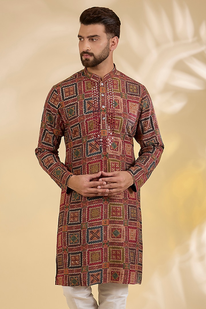 Maroon Muslin Silk Mirror Work Kalamkari Kurta Set by RNG Safawala Men at Pernia's Pop Up Shop