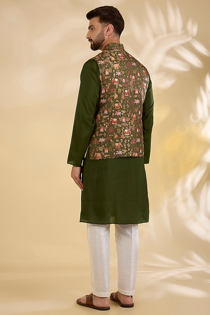 Mehendi Green Raw SIlk Floral Printed Bundi Jacket Set by RNG Safawala Men at Pernia's Pop Up Shop