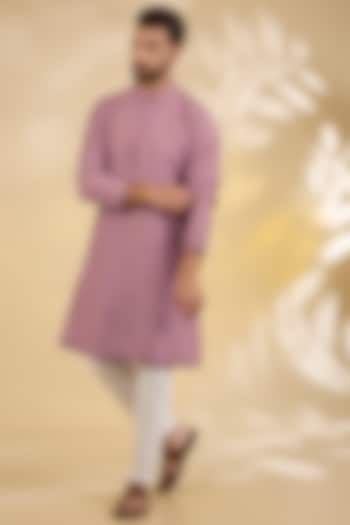 Mauve Cotton Silk Cutdana Embroidered Kurta Set by RNG Safawala Men at Pernia's Pop Up Shop