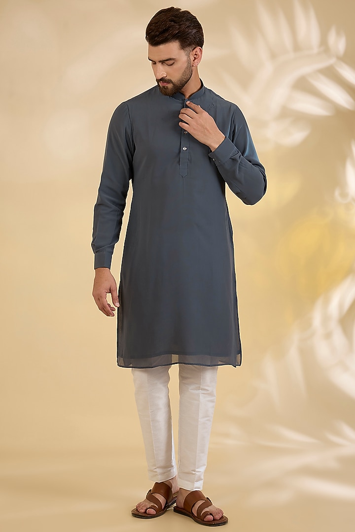 Grey Raw Silk Thread Embroidered Bundi Jacket Set by RNG Safawala Men at Pernia's Pop Up Shop