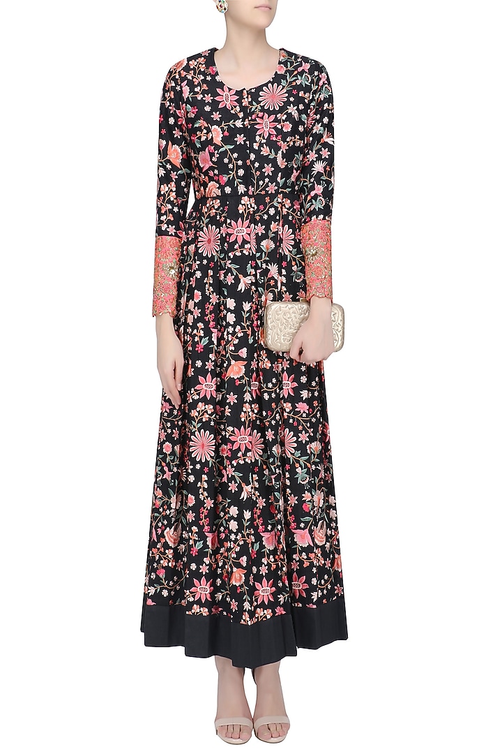 Black floral embroidered floor length kurta available only at Pernia's Pop Up Shop.