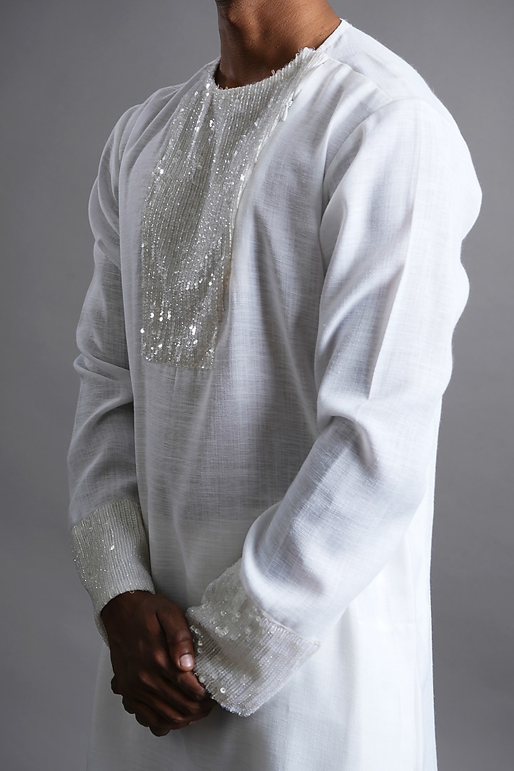 Pristine White Linen Hand Embroidered Kurta by Ritambh at Pernia's Pop Up Shop