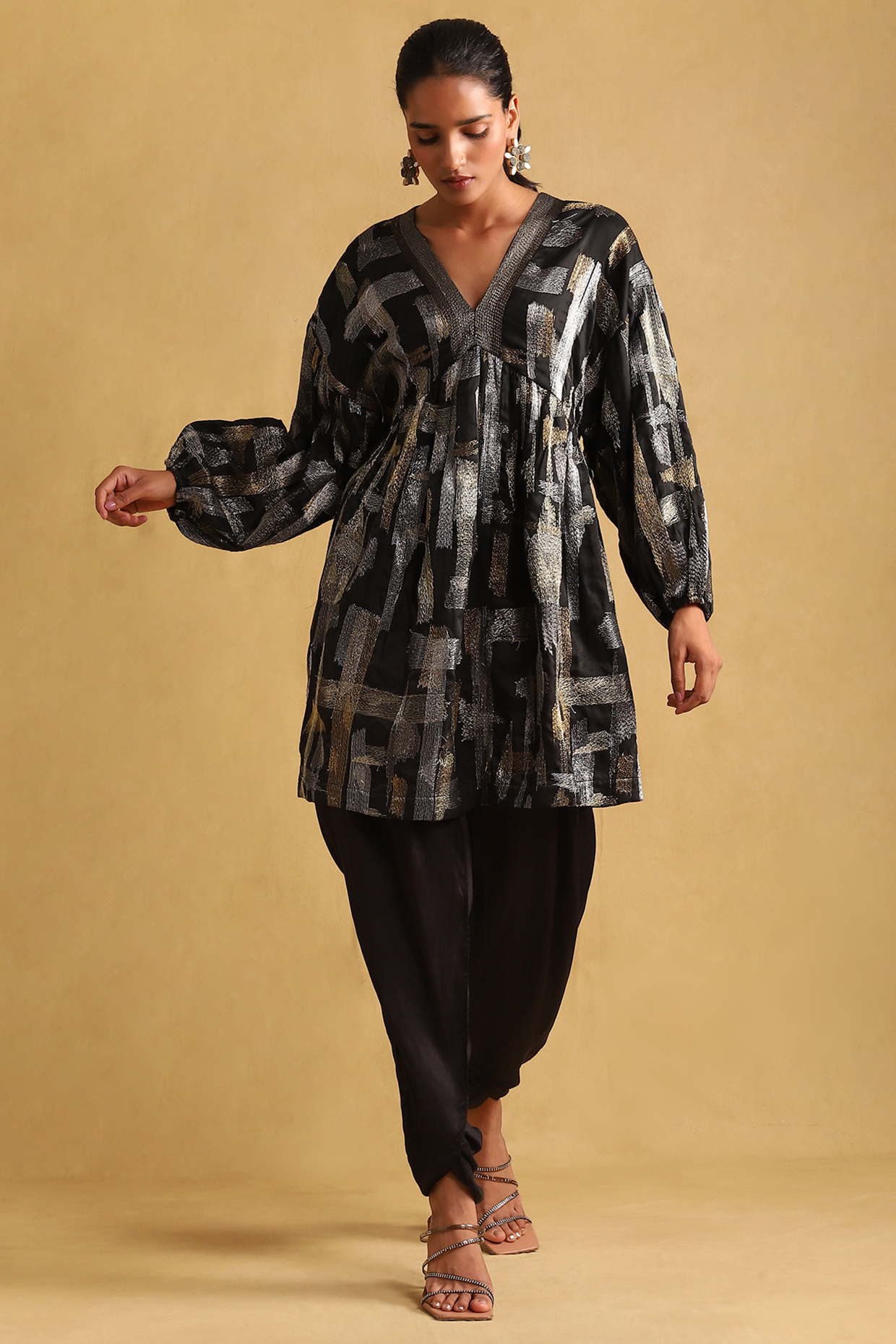 Black Viscose Nylon Twill Embroidered Kurta Set by Ritu Kumar at Pernia's Pop Up Shop