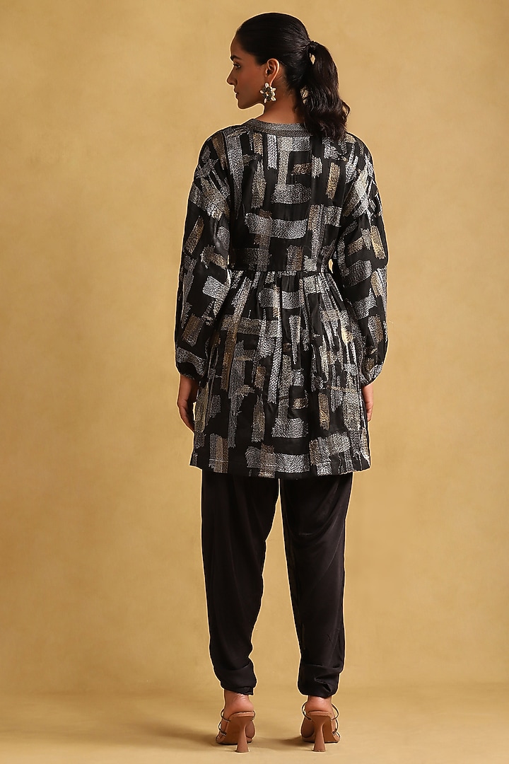 Black Viscose Nylon Twill Embroidered Kurta Set by Ritu Kumar at Pernia's Pop Up Shop
