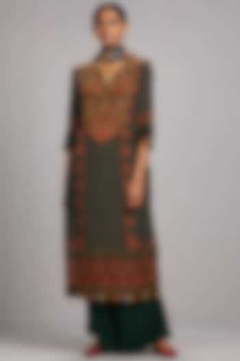 Bottle Green Embroidered Kurta Set by Ritu Kumar at Pernia's Pop Up Shop