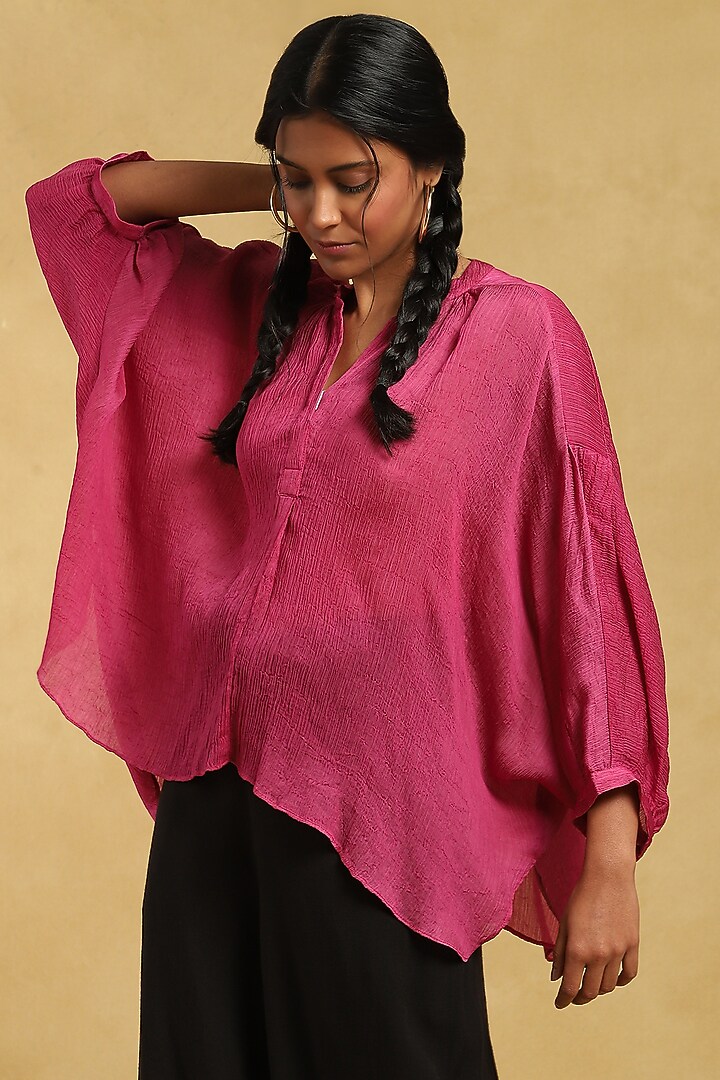 Pink Crimp Satin Kurta by Ritu Kumar at Pernia's Pop Up Shop