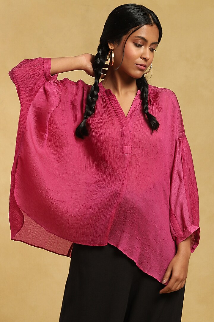 Pink Crimp Satin Kurta by Ritu Kumar at Pernia's Pop Up Shop