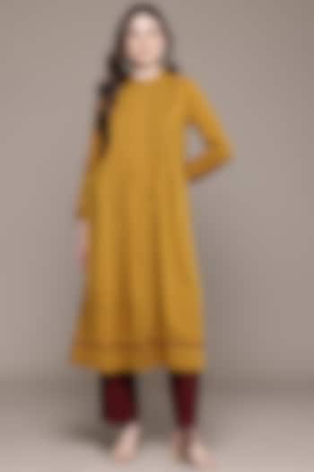 Yellow Cotton Viscose Dobby A-Line Kurta by Ritu Kumar at Pernia's Pop Up Shop