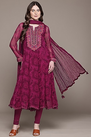 Fuchsia Viscose Chiffon Floral Printed Kurta Set by Ritu Kumar