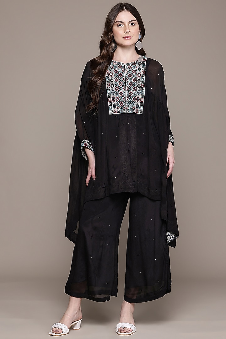 Black Viscose Chinon Kurta Set by Ritu Kumar at Pernia's Pop Up Shop
